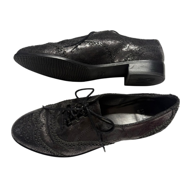 Stuart Weitzman Oxford loafers pewter crackle leather shoes women’s size 9 1/2 - Picture 1 of 7